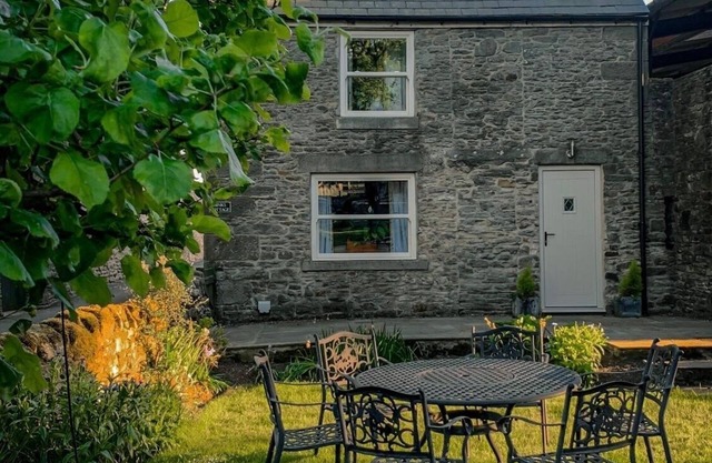 A cosy rural retreat in a picturesque village