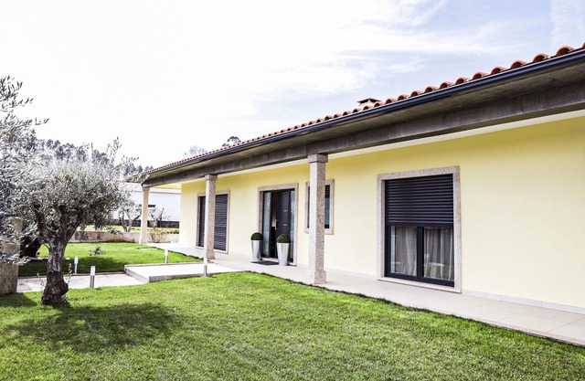 A country house for you and your four-legged companion.
