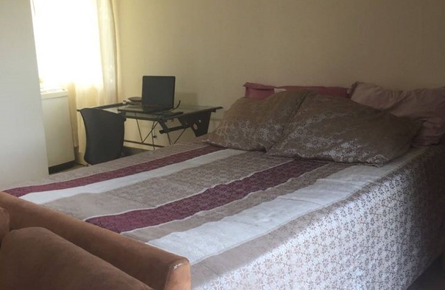 A double bed apt, at the foothills of the Majestic Miravalles Can sleep 2, COMFY