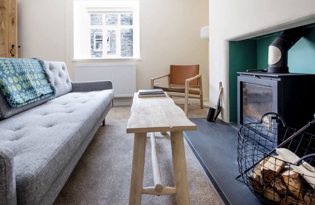 A foelas 2 bed cottage that sleeps 4 guests in 2 bedrooms