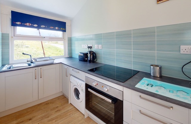 A great location from which to enjoy this stunning stretch of Cornish coastline