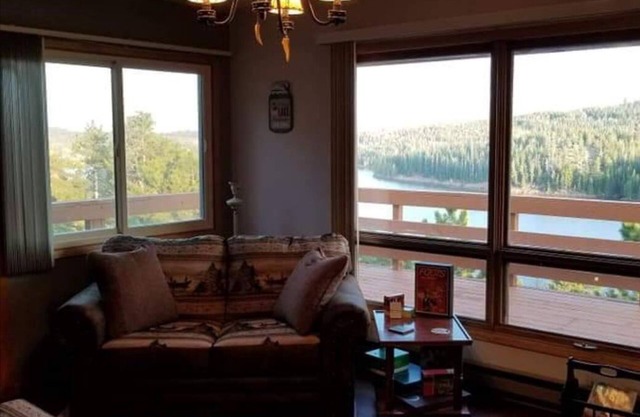 A home away from home with views of the lake. permit #22-RES0601
