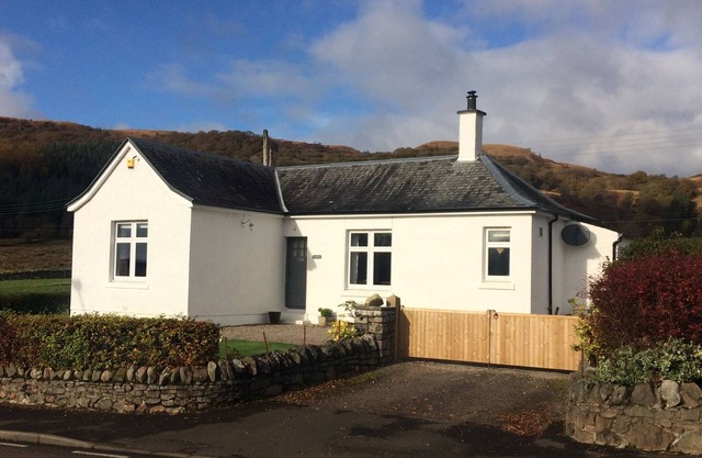 A Little Gem in The West Highlands, Argyll Inveraray Loch Fyne views, sleeps 4