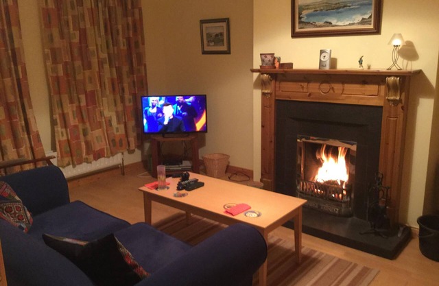 A Modern, Comfortable 3 Bedroom House, 5 Minutes From The Causeway Coast