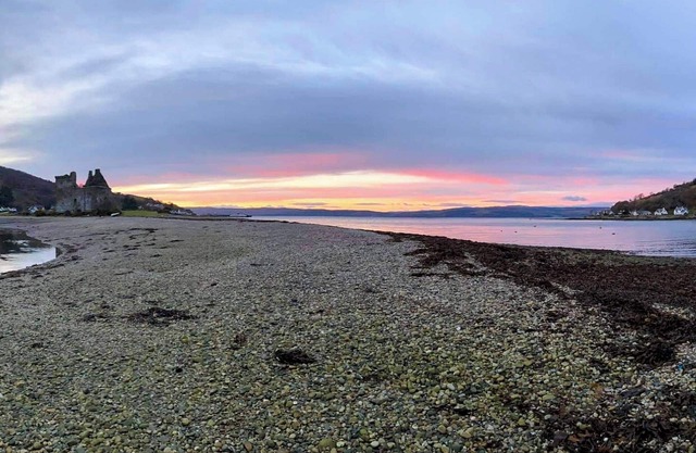 A perfect location for a family island break by the seaside.