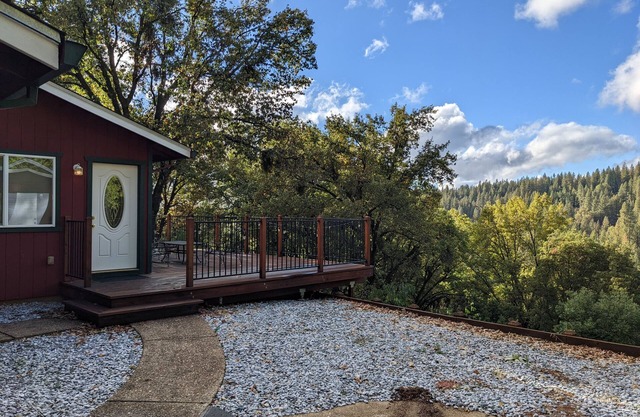 A rejuvenating cabin in the woods