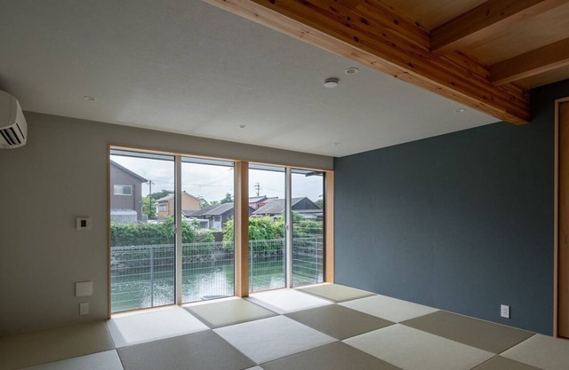 A relaxing space where you can feel the waterside /Kuwana Mie