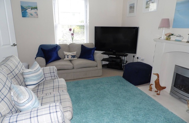 A Splendid Holiday House, With Pretty Garden, Parking & near to St Ives