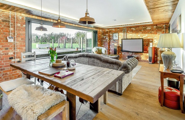 A stunning property that has been furnished, decorated, and kitted out to a very high standard.