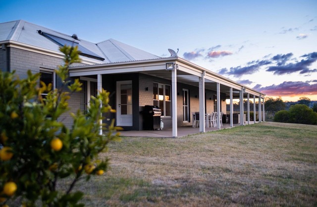 Abingdon House - Luxury Mudgee Farm Stay