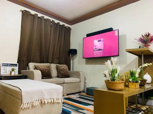 *Accessible 2BR condo close to SM Marikina/LRT 2*