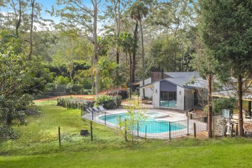 Acreage Estate -Mini Horses -Outdoor Spa -Tennis Court