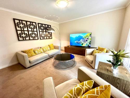Adelaide Hills 4 bed home near Hahndorf Mt Barker