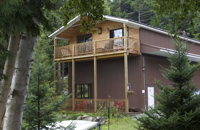 Adirondack Vacation Rental - close to water's edge *Open Spring/Summer/Fall*