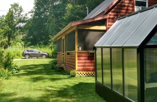 Adirondacks, NY Tiny Whimsical House/Cabin