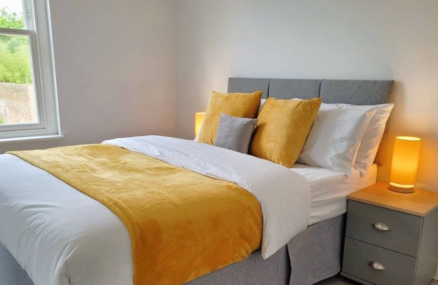 Affordable 2BR Flat with FREE Parking