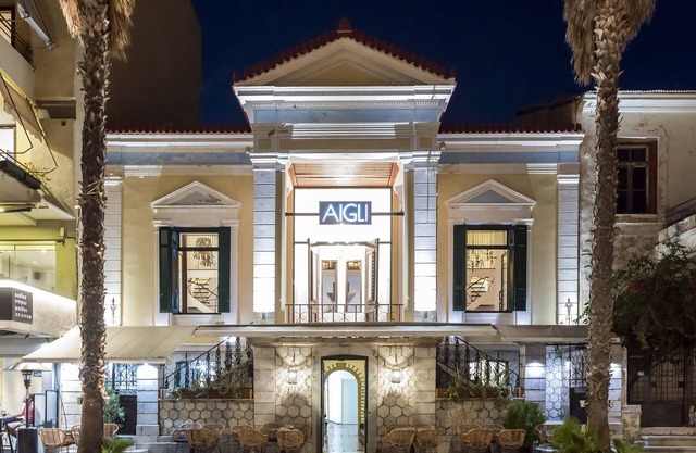 Aigli Seafront Loft-Bespoke Design Gem