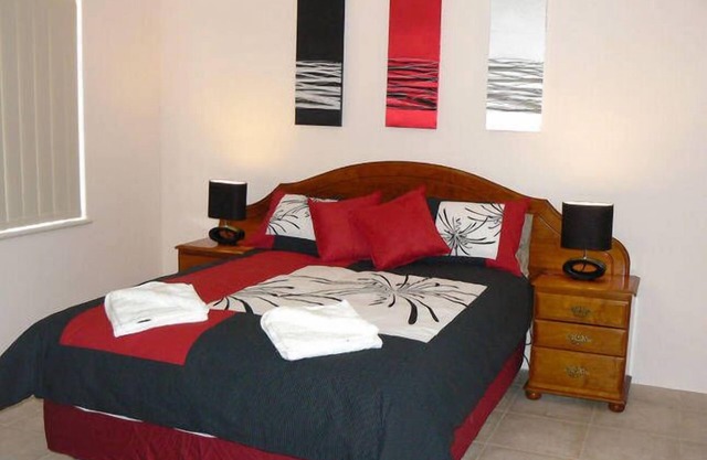 Airconditioned Geraldton Luxury Retreat