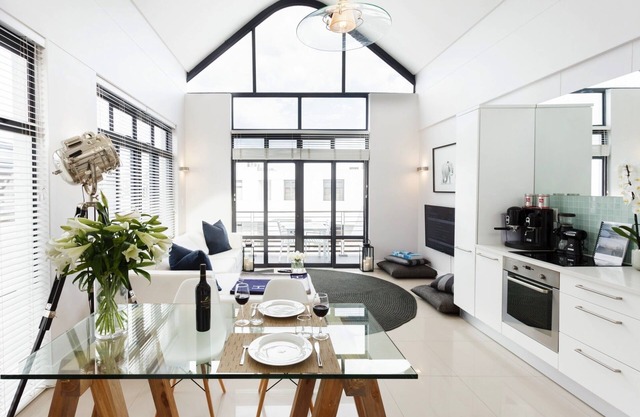 Airy & bright loft directly on the beach in Big Bay