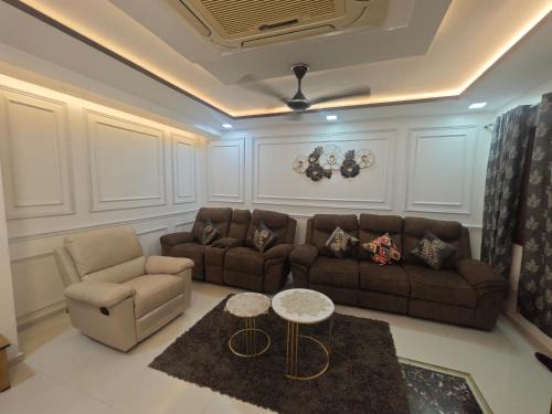 AL-MANAL 203 Luxury Suite Rooms 3BHK