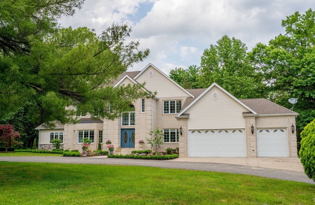 All Pine Manor Estates Properties Available for Thanksgiving!