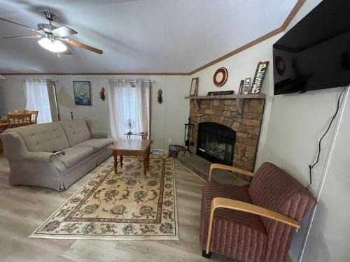 All Season Fun and Cozy Home in Island Falls, ME