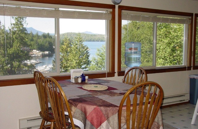 Almost Home 1-Bdrm overlooking Knudson Cove Marina. Fishermen & families welcome