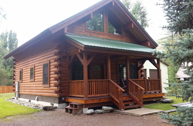 ALMOST NEW! HIKER'S CABIN in West Glacier