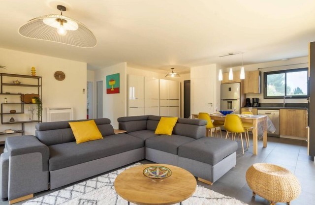 Alouèdes by Interhome
