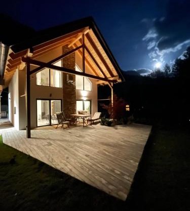 Alpine Wooden Villa with a View
