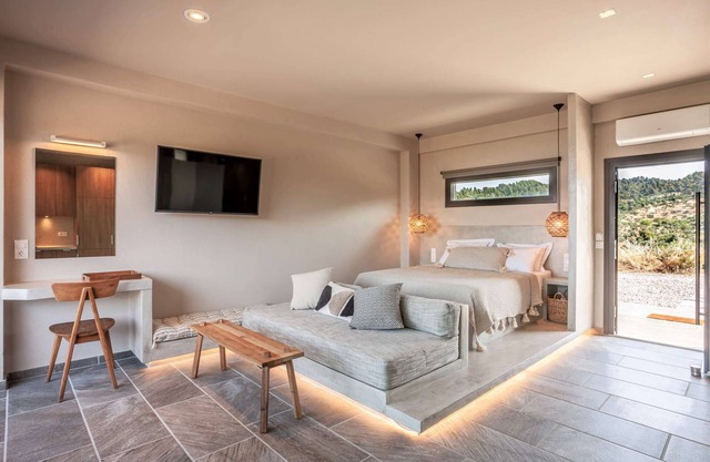 Alterra Vita Eco Villas: Suite with sunset view