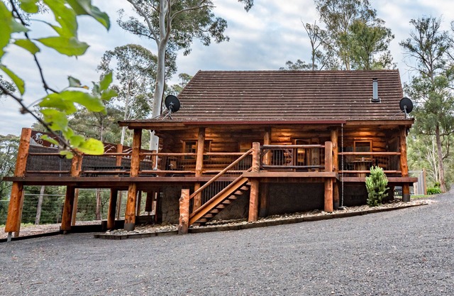 Amaruq Log Cabin - Base of Mt Buller - Sept Holidays Availability