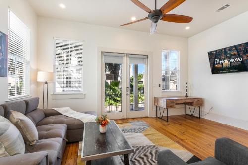 Amazing 3BR Cottage off St Charles with Pool