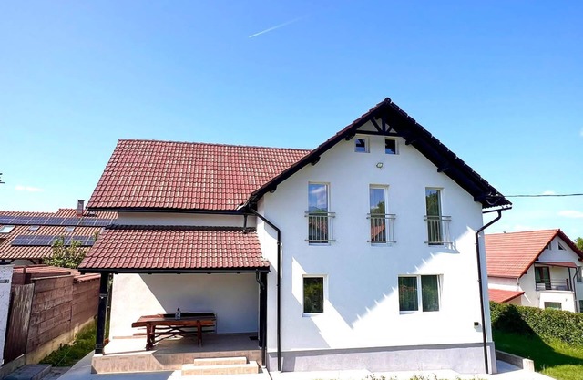 Amazing 4-bedroom villa in Victoria