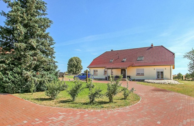 Amazing apartment in Dabel with kitchen