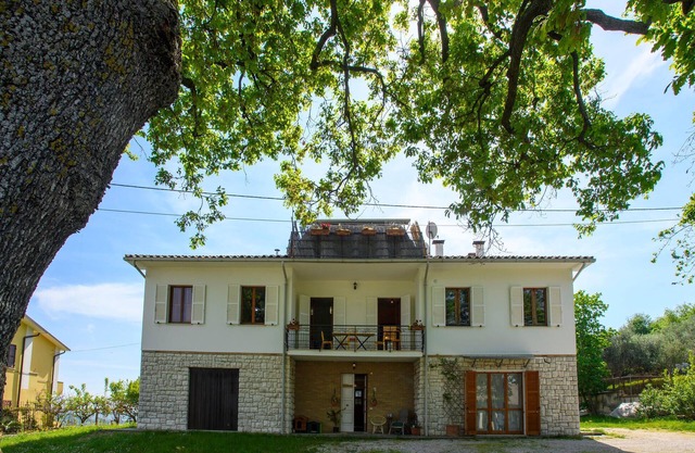 Amazing apartment in Montefelcino