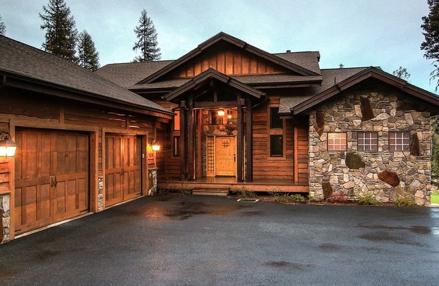Amazing Cabin on Priest Lake Golf Course w/Gorgeous Mtn Views, minutes to beach