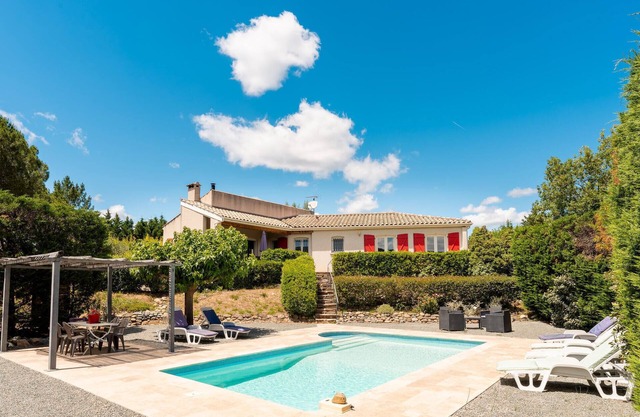 Amazing home in Prades sur Vernazobre
