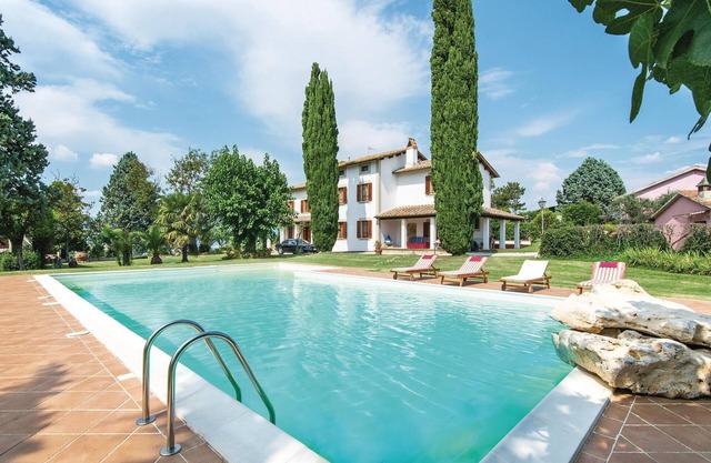 Amazing home in Collescipoli -TR-