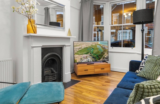 Amazing property in Stratford - ZONE 2