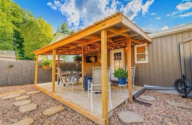 Amenity-Rich Oasis: Perfect for Couples & Families near Track, SPAC, & Downtown