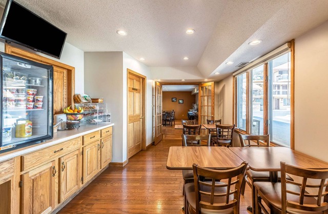 Americas Best Value Inn & Suites St. Marys