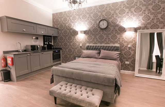 An apartment that sleeps 2 guests in 1 bedroom