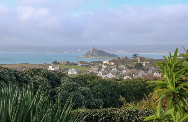 AN SKYBER, family friendly, character holiday cottage in Perranuthnoe
