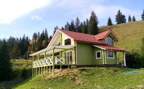 Ananda Space - номери в Ретритному центрі, біля Верховини