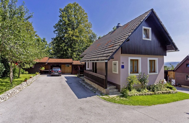 Andrea in Sertić Poljana - Haus für 6 Personen