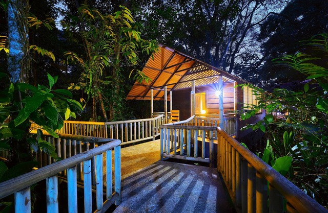 Aninga Lodge