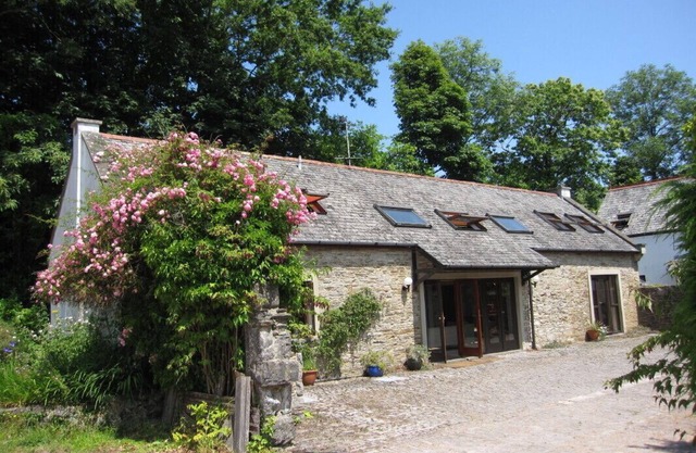 'Annacombe' - Peace & Tranquillity - Coast & Dartmoor - AUG offers £655-£755