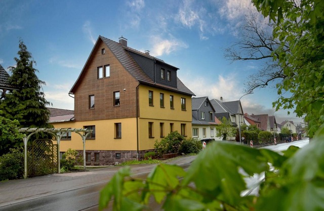 Apartment 'Erna' with Private Terrace, Private Garden and Wi-Fi