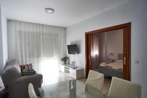 Apartamento con piscina solo en temporada